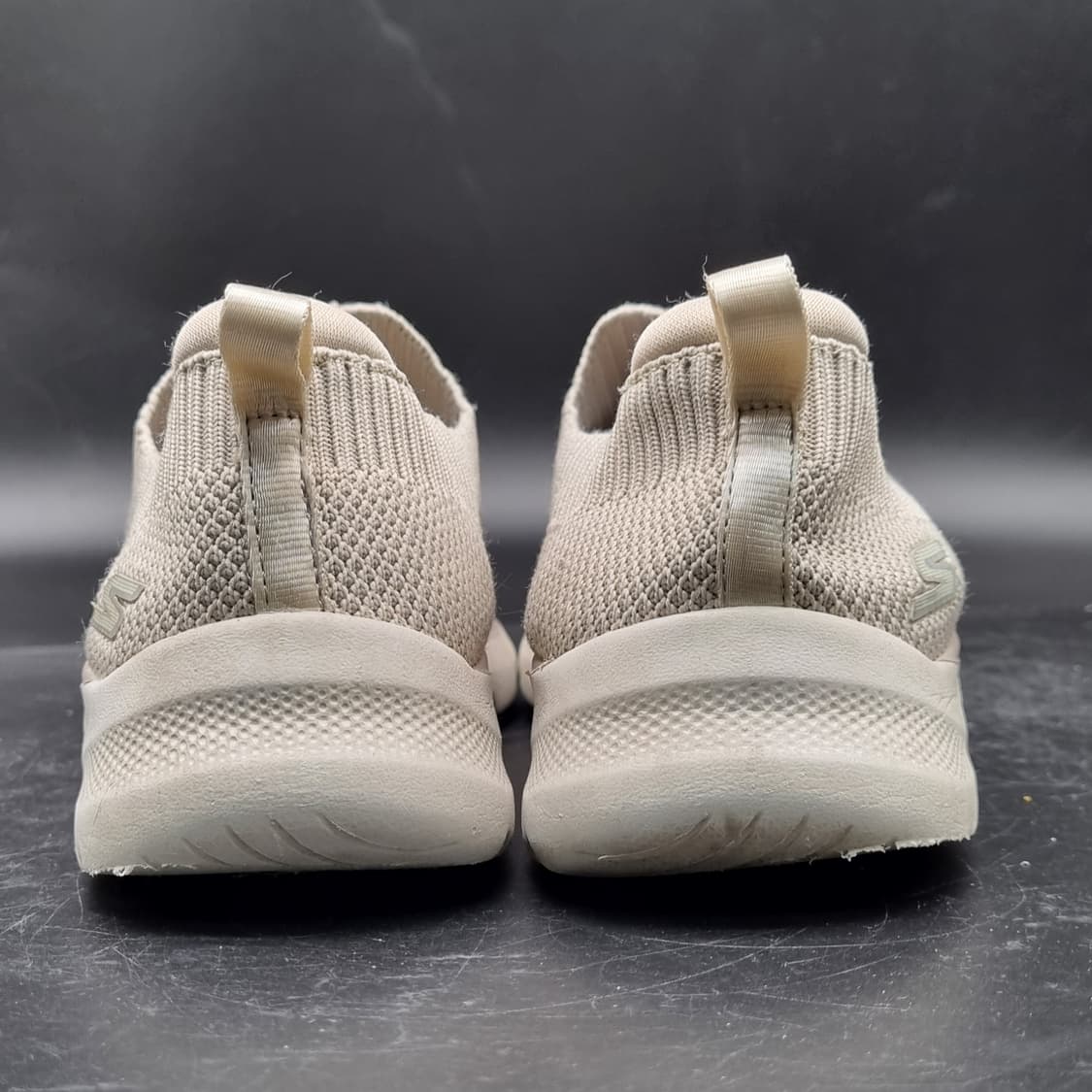 스케쳐스 고워크6 여성 슬립온 250 상품이미지4