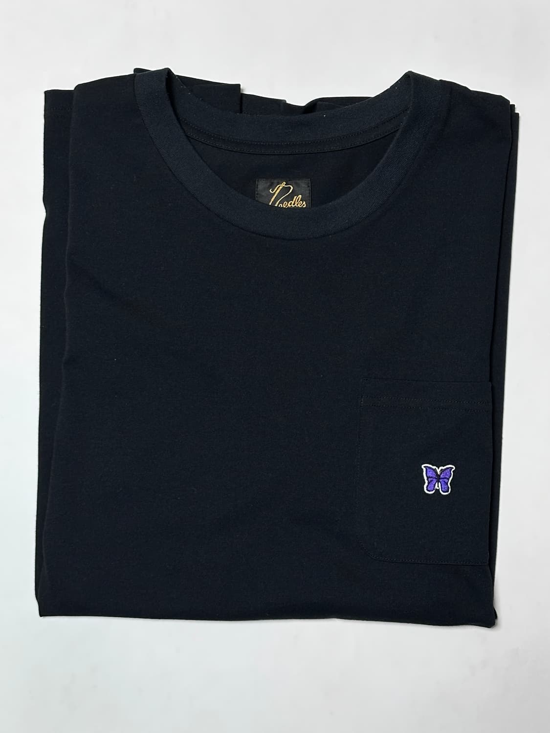 니들스 나비 자수 포켓 반팔 티셔츠 블랙 L사이즈 상품이미지1