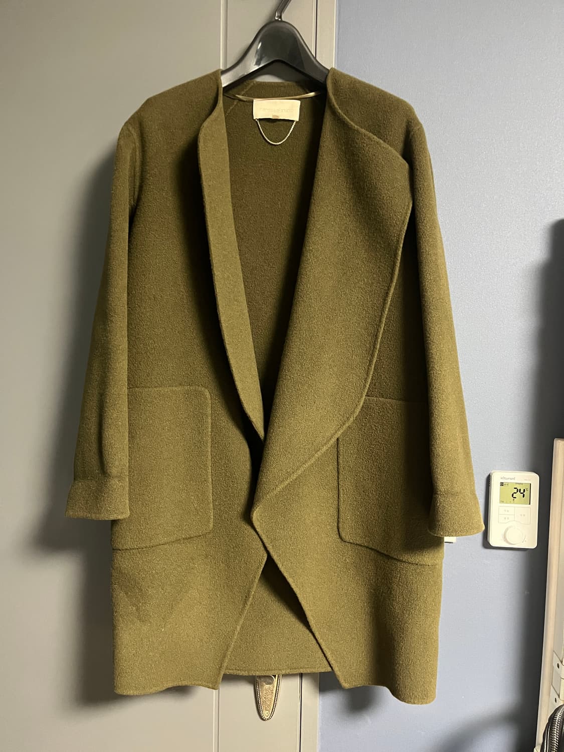 바네사부르노 카키 캐시미어 코트 상품이미지1