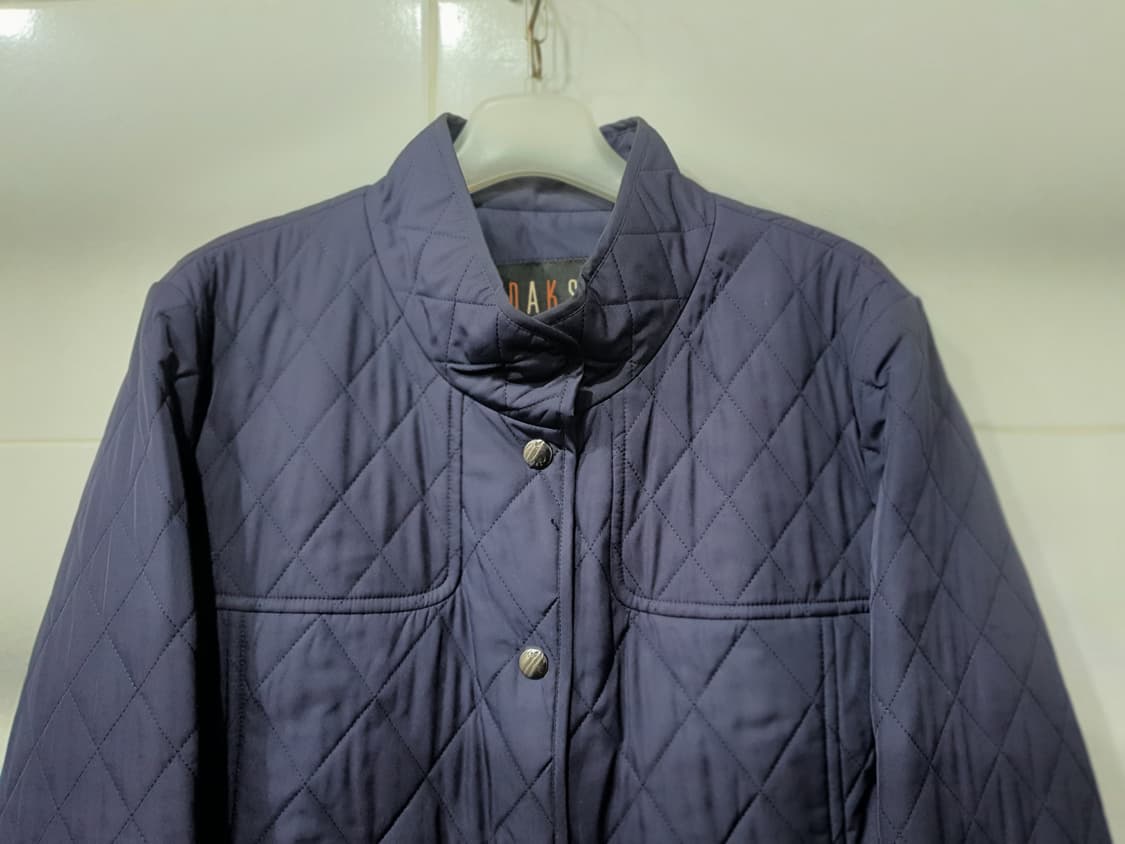 닥스 여성 퀼팅 자켓입니다. 상품이미지2