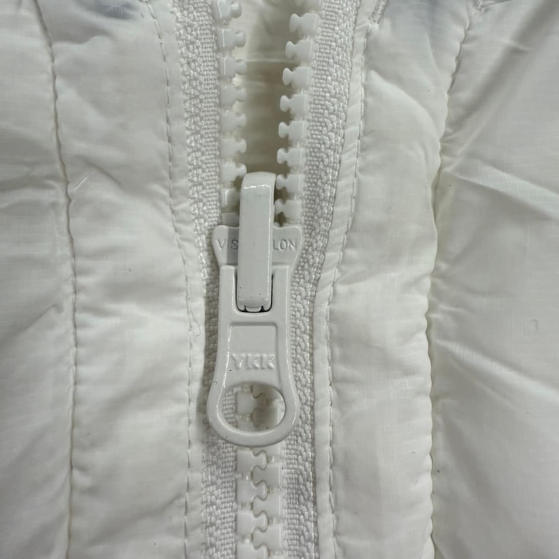 [정품/100] 노스페이스 화이트 패딩 조끼 b14 상품이미지7