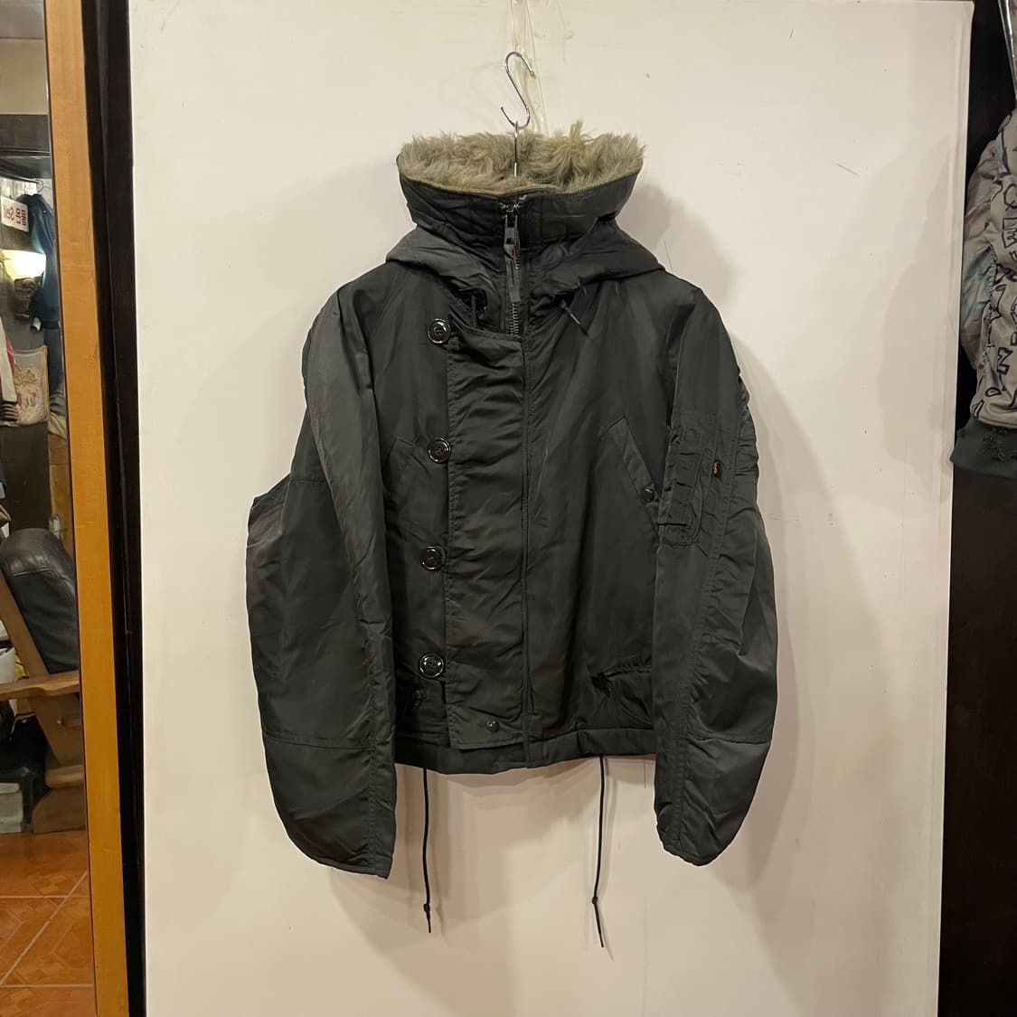 알파인더스트리 리메이크 크롭봄버 S 상품이미지1