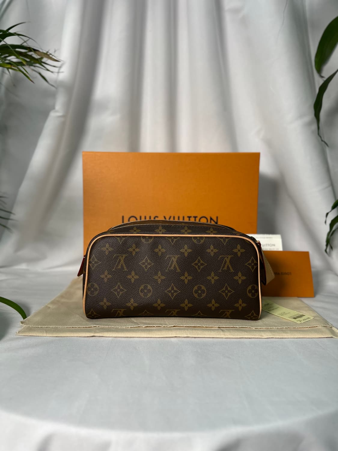 [정품]루이비통 모노그램 돕키트 상품이미지1