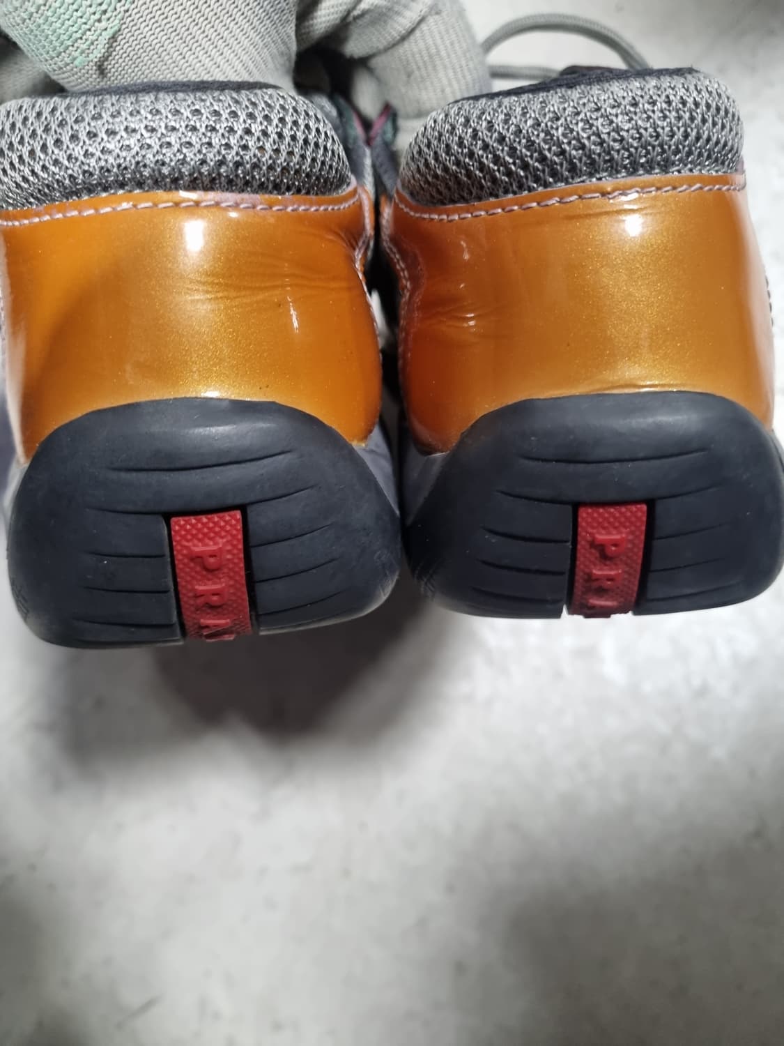 프라다 스니커즈  상품이미지3