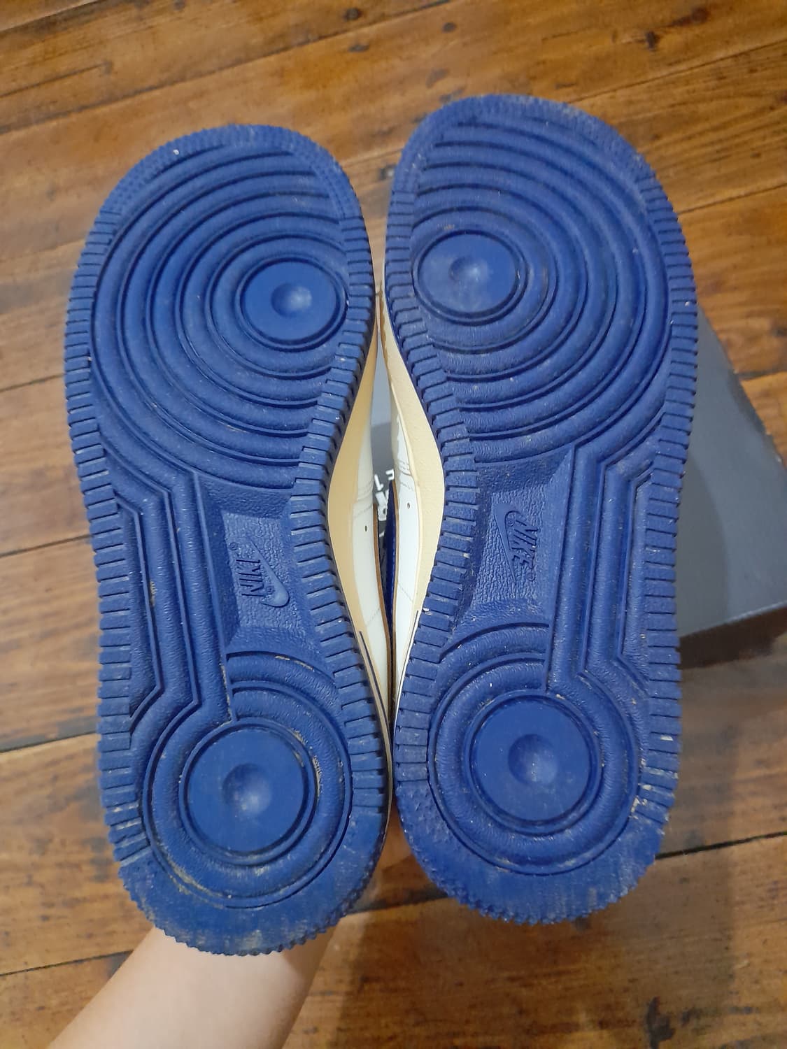 나이키 에어포스1  세일페일바닐라 상품이미지6