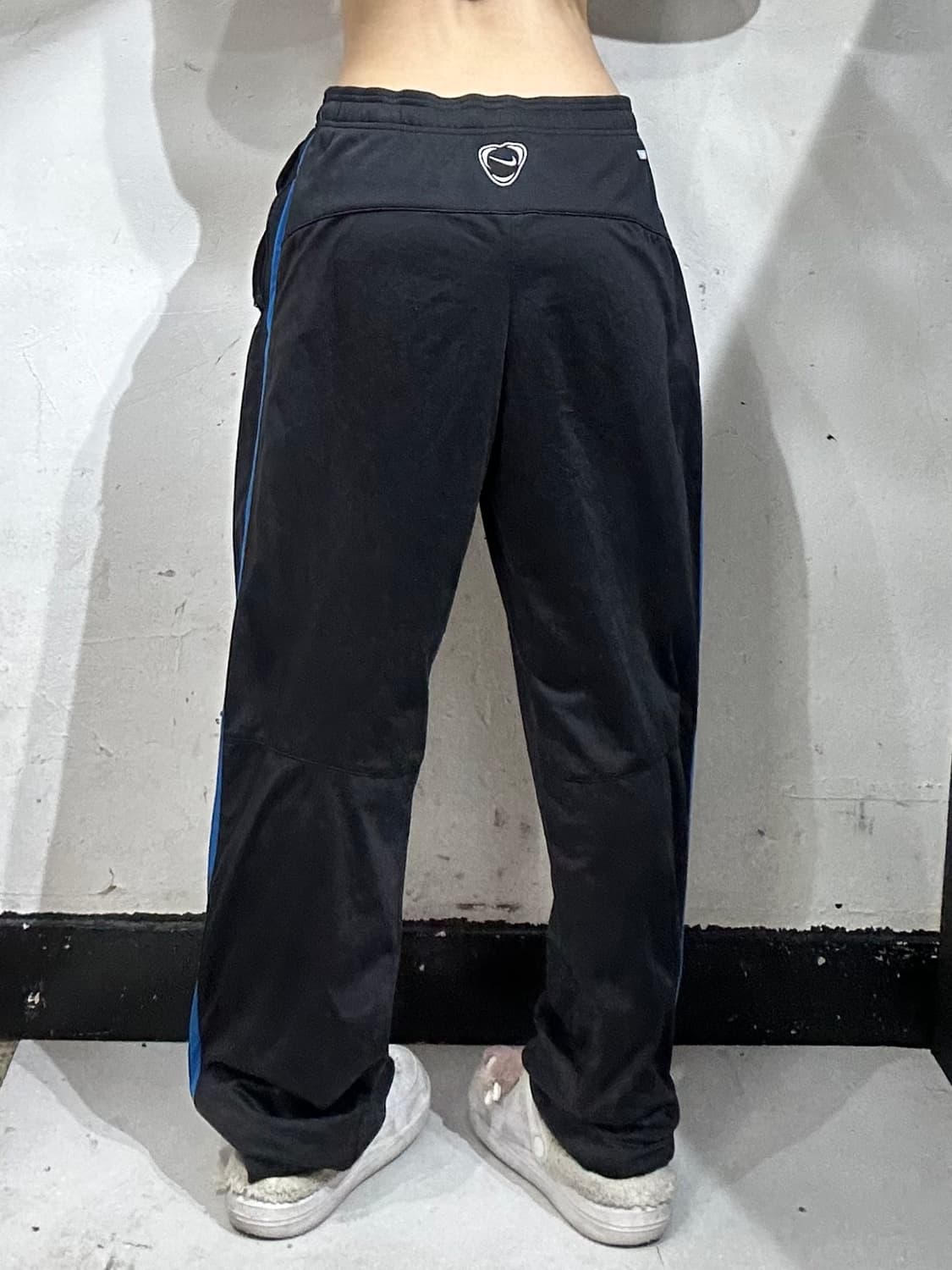 나이키 블랙 블루 사이드 라인 와이드 팬츠 M 상품이미지3