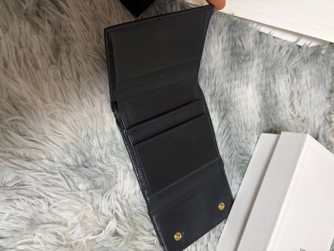 [풀구성S급] 셀린느 트라이폴드 카스프킨 반지갑 블랙 상품이미지4