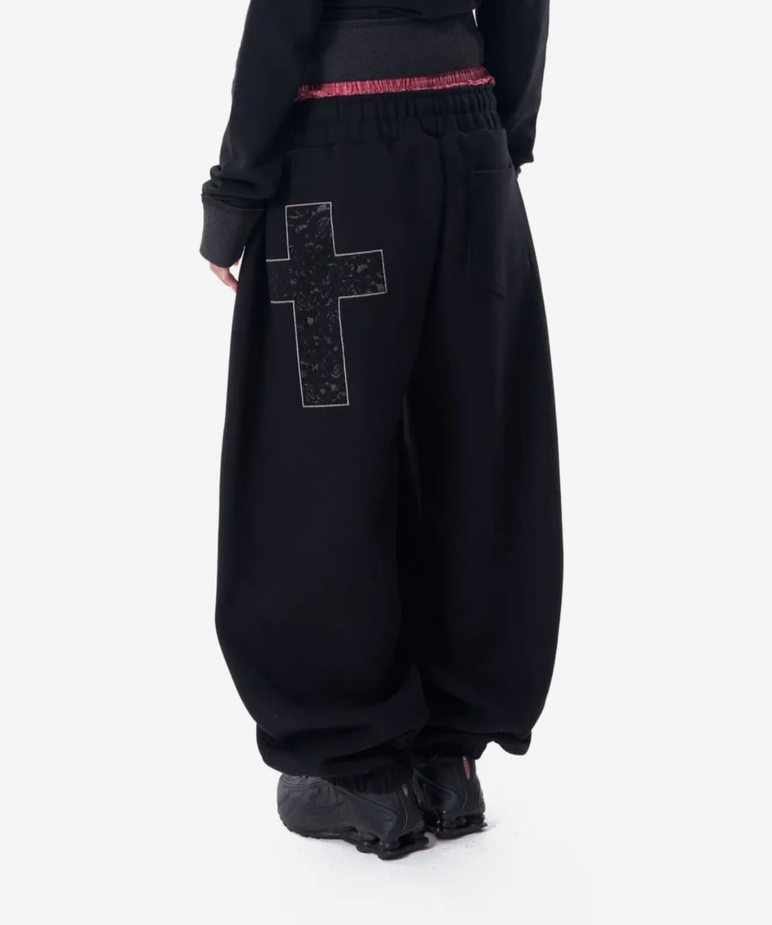 아캄 Laced CROS2 Patch 스웻팬츠 레이스 십자가 블랙 상품이미지1