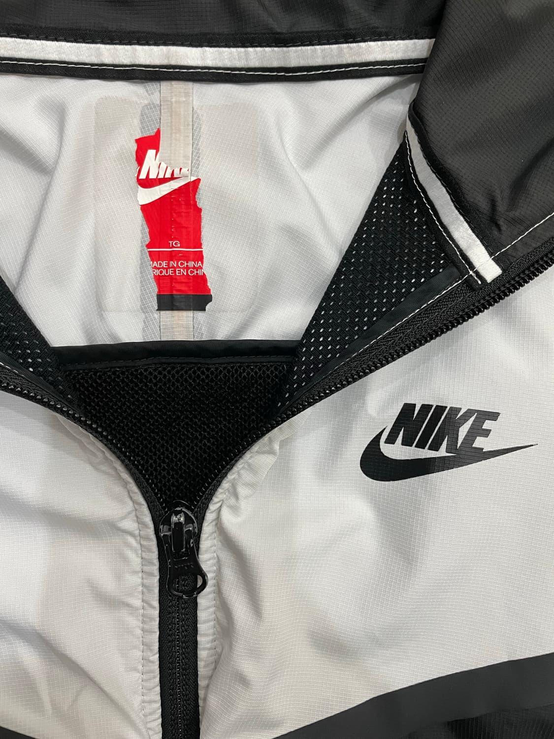 나이키 테크 하이퍼메쉬 윈드러너 바람막이 상품이미지7