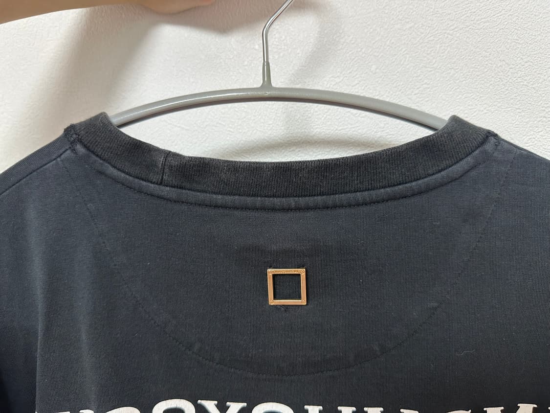 우영미 코튼 백로고 롱슬리브 티셔츠 블랙 상품이미지6