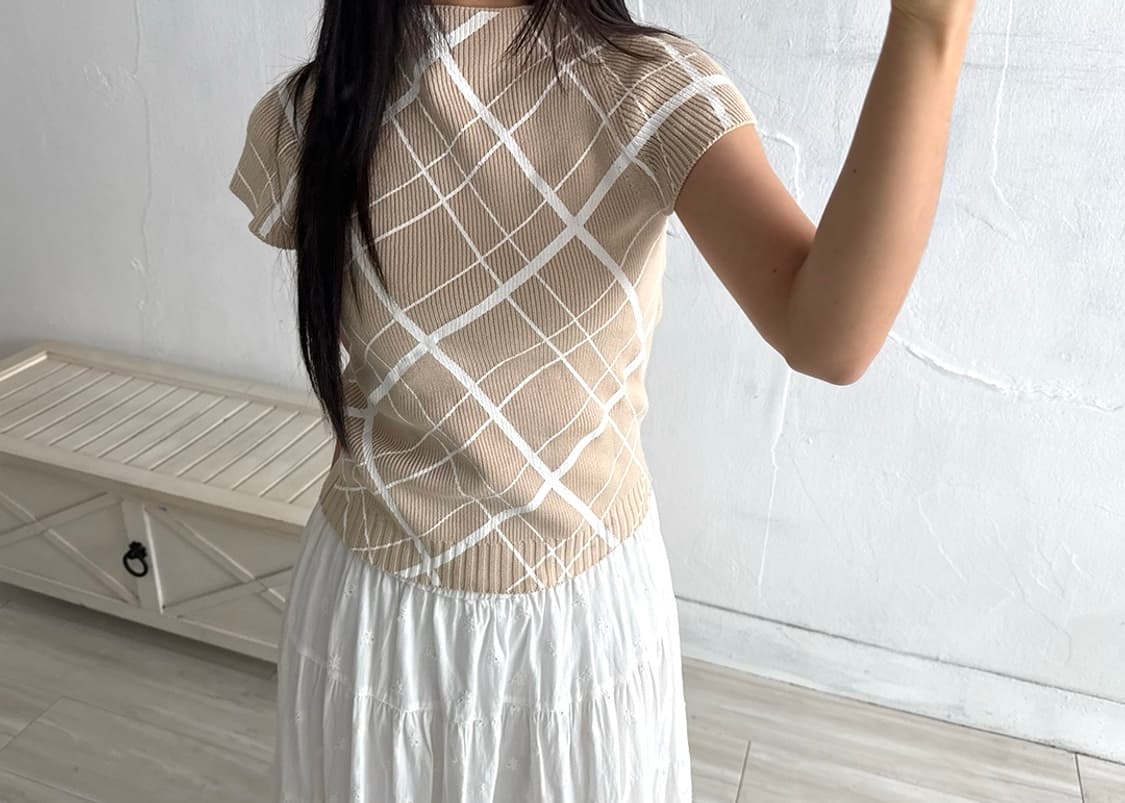 light beige check half top 상품이미지3
