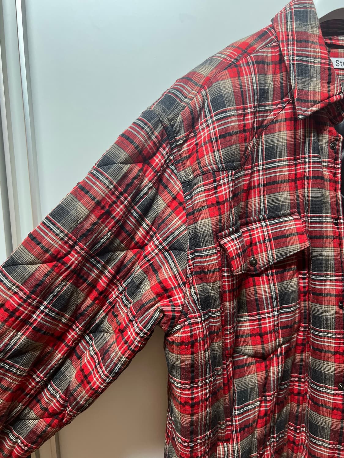 아크네스튜디오 레드 그레이 퀄팅 자켓셔츠 48사이즈 상품이미지5