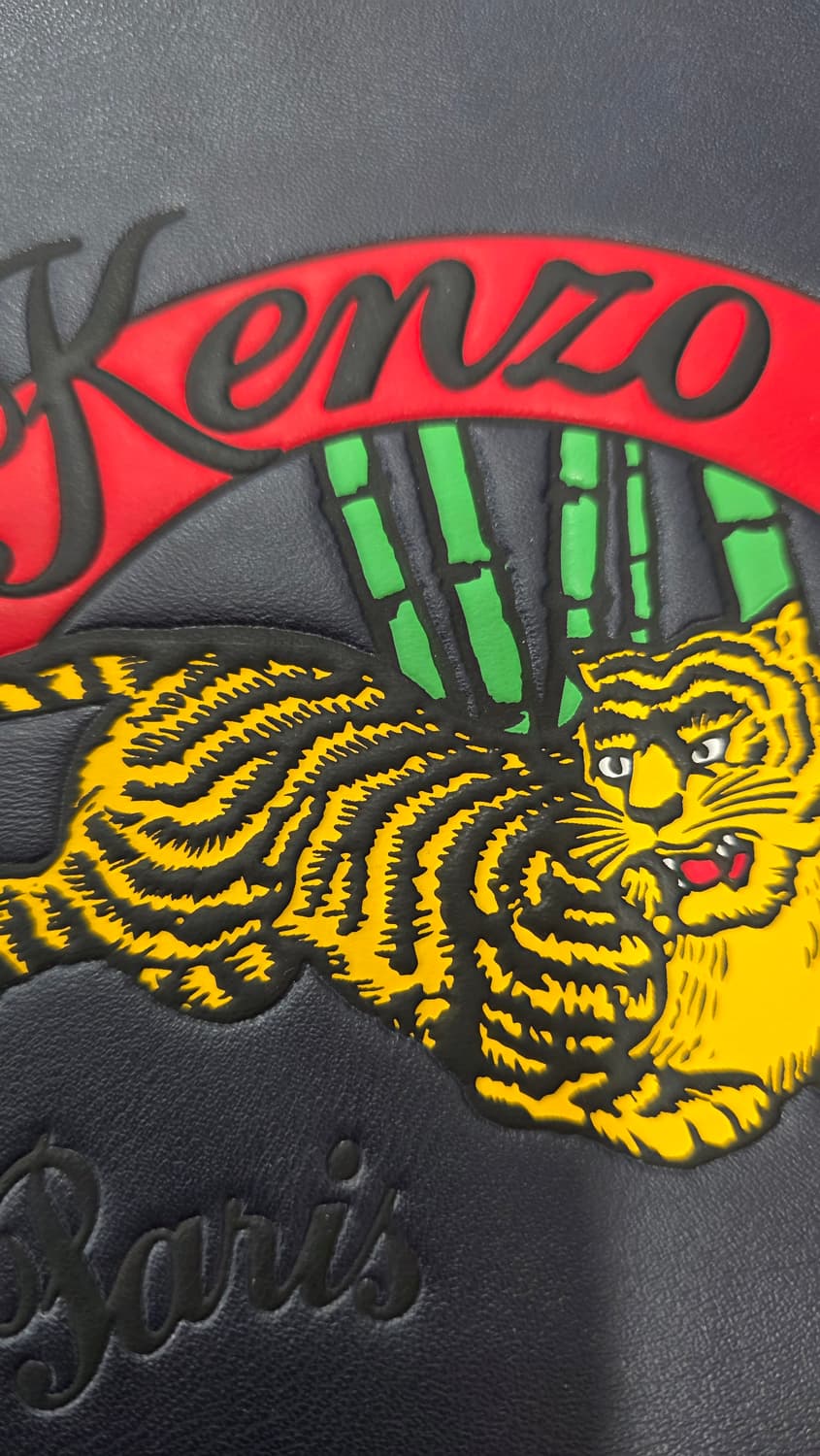  겐조 캄차카(Kamchatka) 타이거 로고 가죽 클러치 상품이미지1