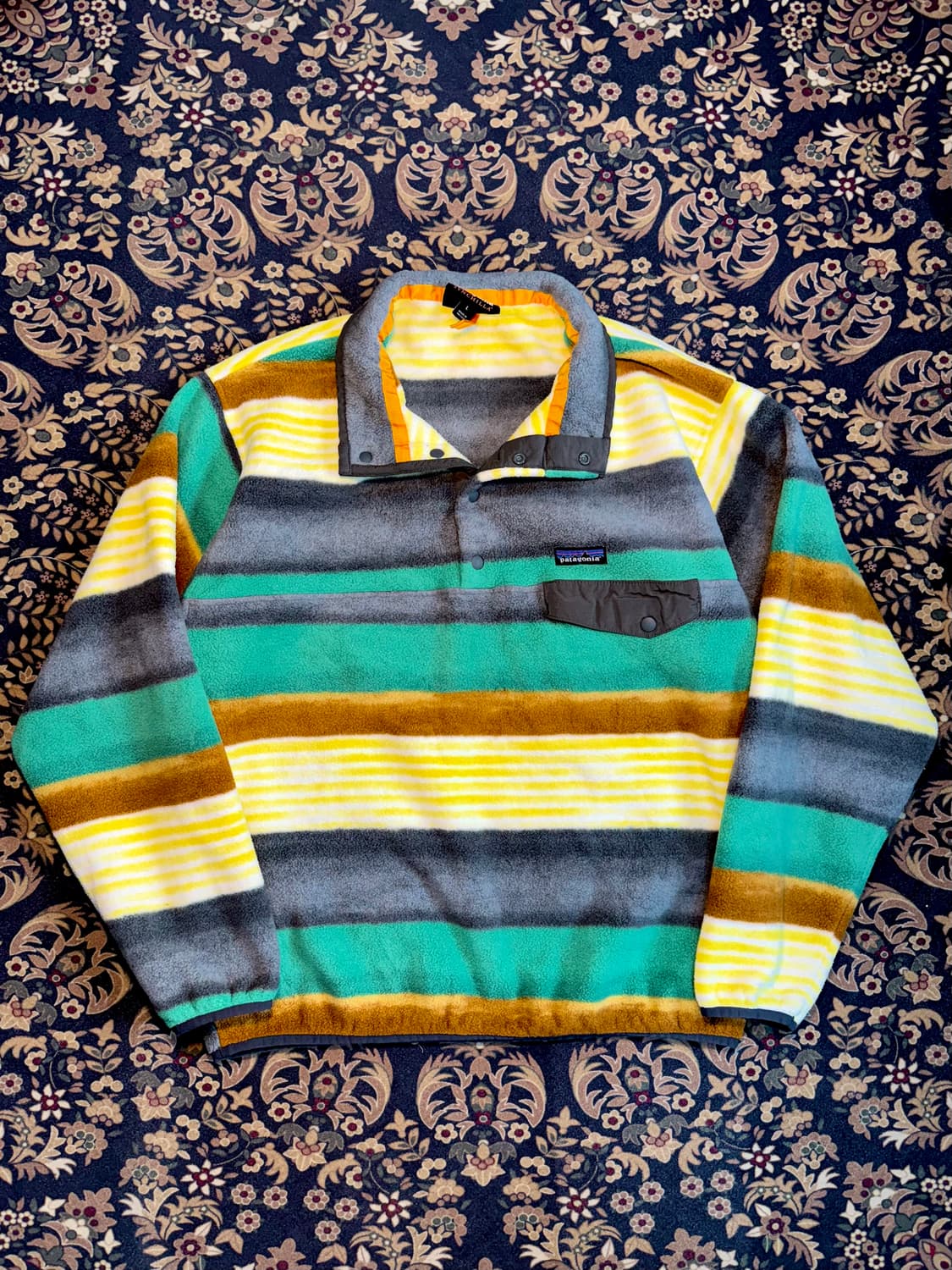 13FW 파타고니아 신칠라 멀티컬러 스트라이프 스냅티 상품이미지1