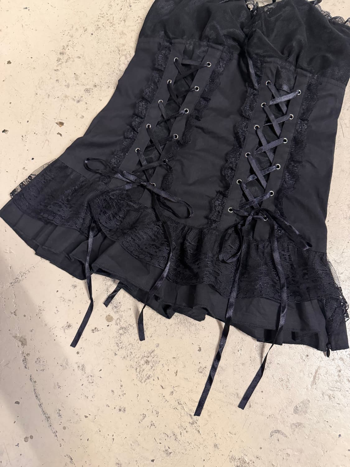 Drug honey choker eyelet detail top 상품이미지4