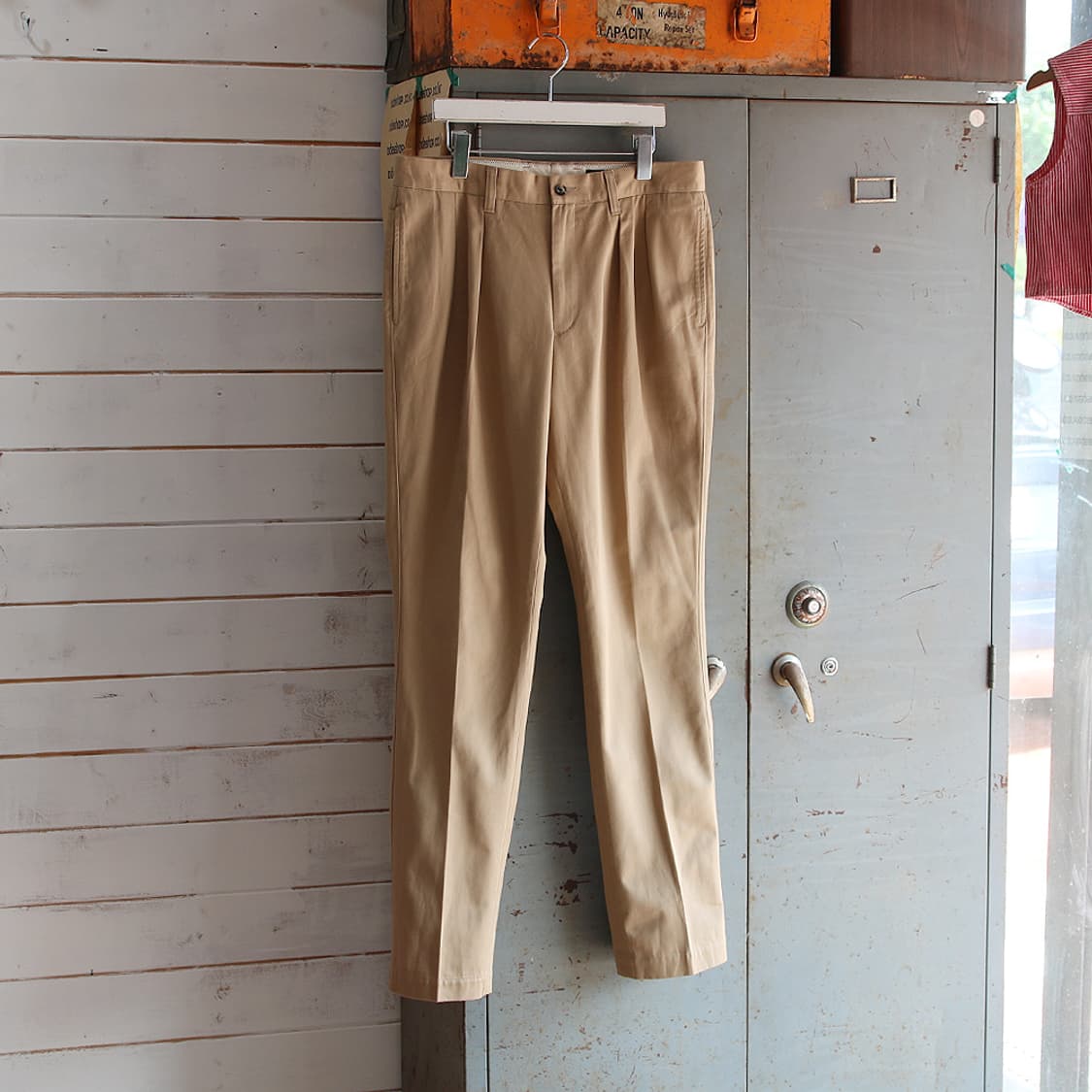 (착용컷) 반스토머 BARNSTOMER 치노 팬츠  상품이미지3