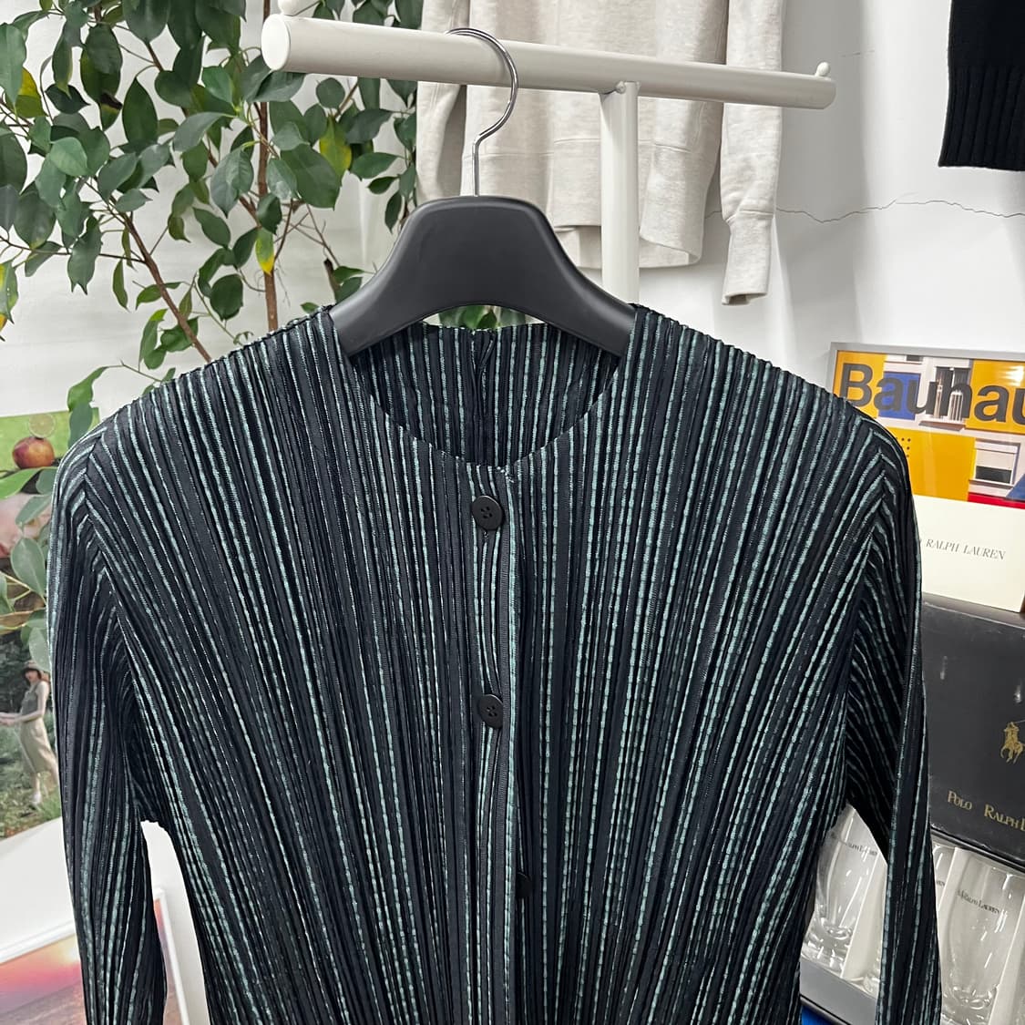 이세이미야케 2024 플리츠플리즈 메테오 샤워 코트 2 상품이미지2