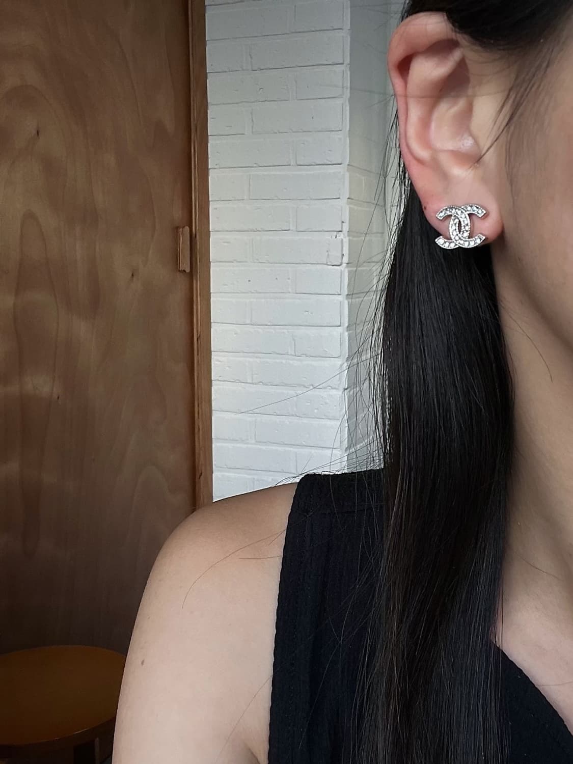 샤넬 클래식 CC 크리스탈 업사이클링 귀걸이 상품이미지4