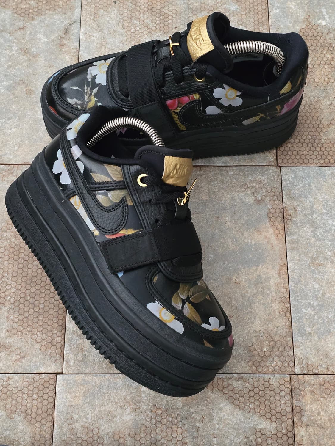 (225)나이키 반달 2k lx 플로럴 상품이미지6