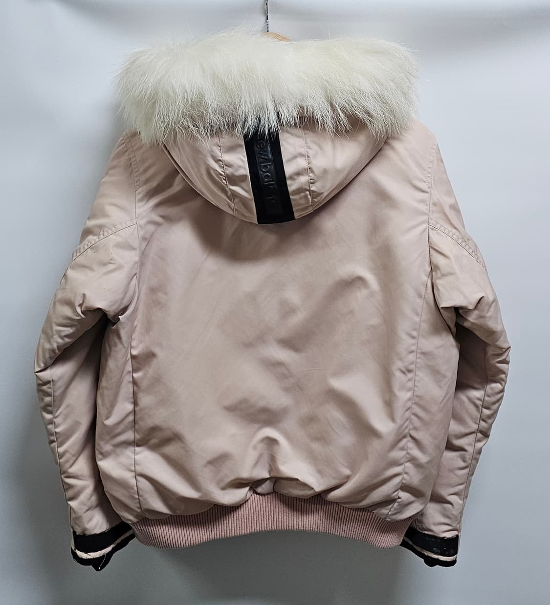 뉴발란스 여성 덕다운숏패딩 M 상품이미지2