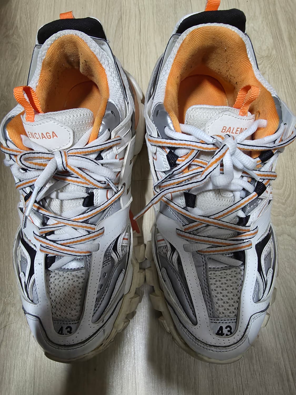 발렌시아가트랙 43사이즈 상품이미지2