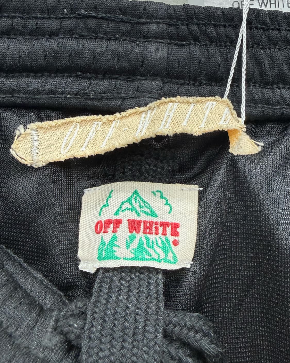 오프화이트 디아고날 메쉬 쇼츠 상품이미지4