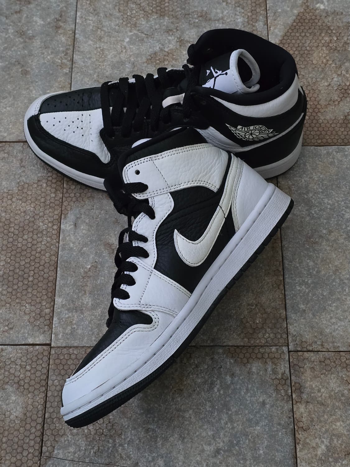 (240)나이키 에어 조던 1 미드 se 블랙 화이트 상품이미지5