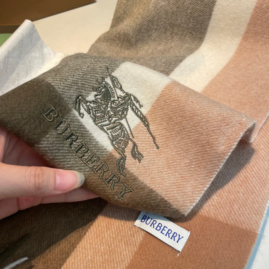 버버리숙녀 리버서블 스카프100% 램스울 상품이미지3