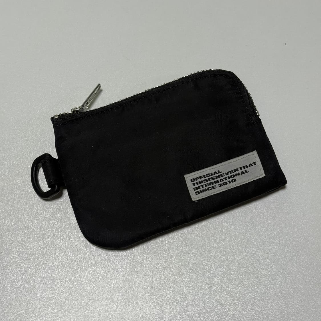 디스이즈네버댓 Zip Wallet Black 상품이미지1