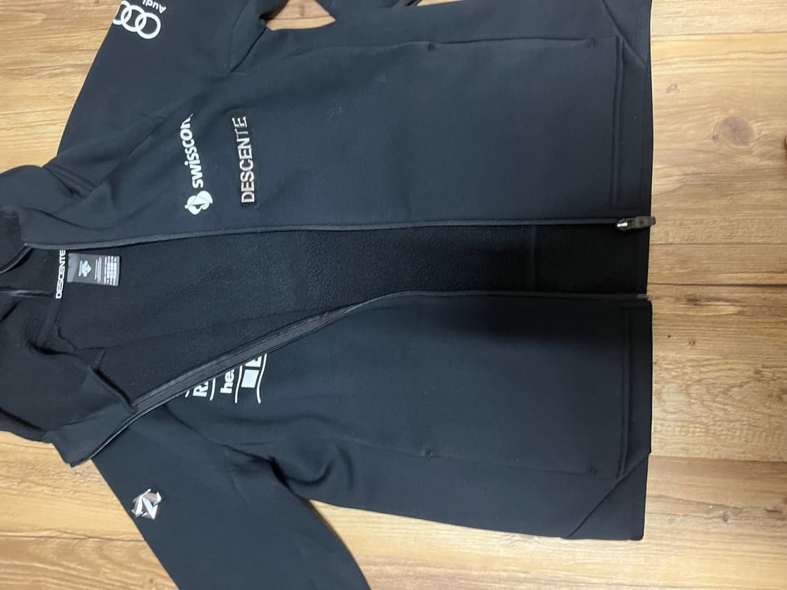 데상트 레플리카 스키 플리스 아우디 후드집업 150 영애슬릿 스키팀 후리 상품이미지2