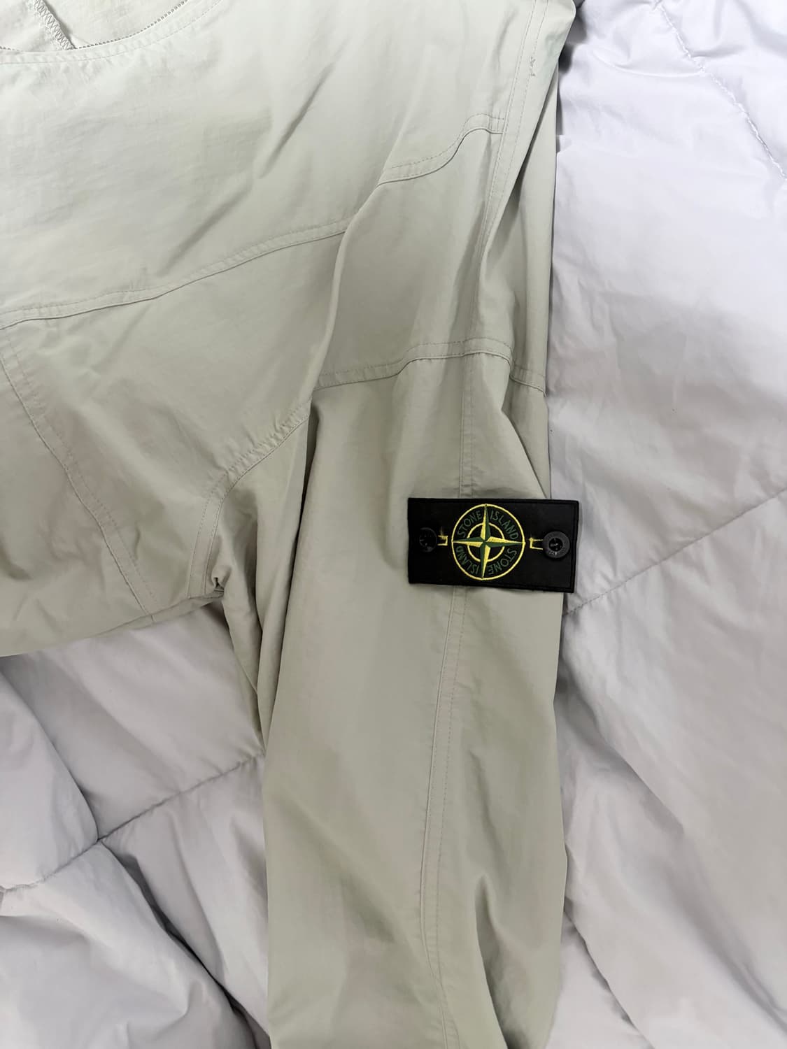 스톤 아일랜드 바람막이 상품이미지2