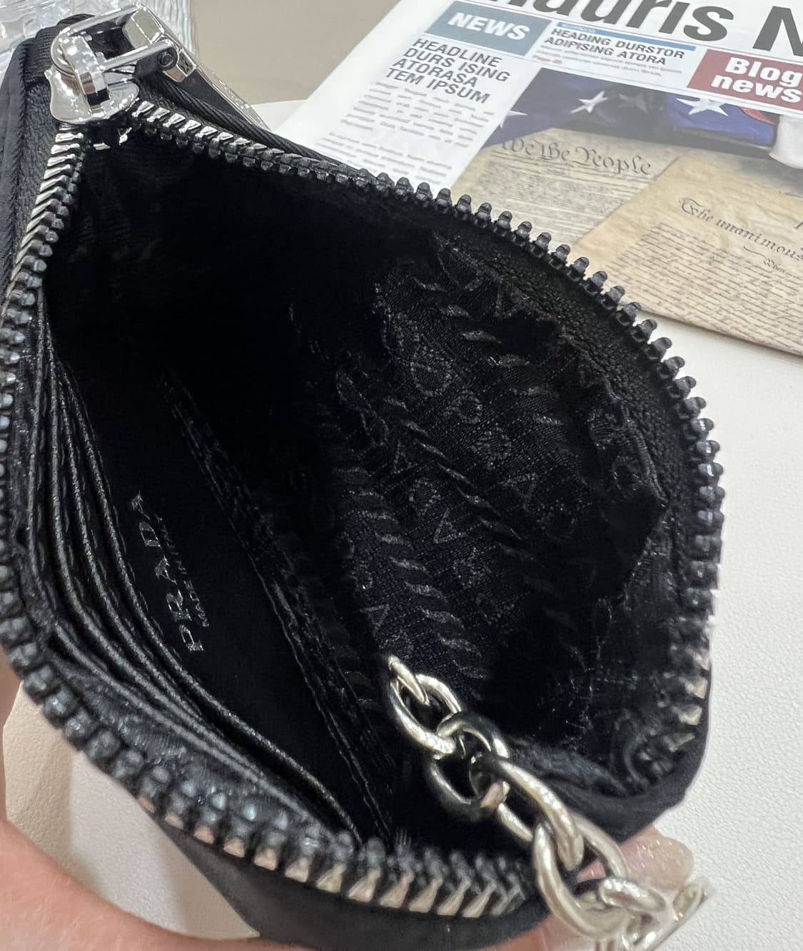 프라다 노벨티 나일론 미니 파우치 카드지갑 키링 상품이미지4