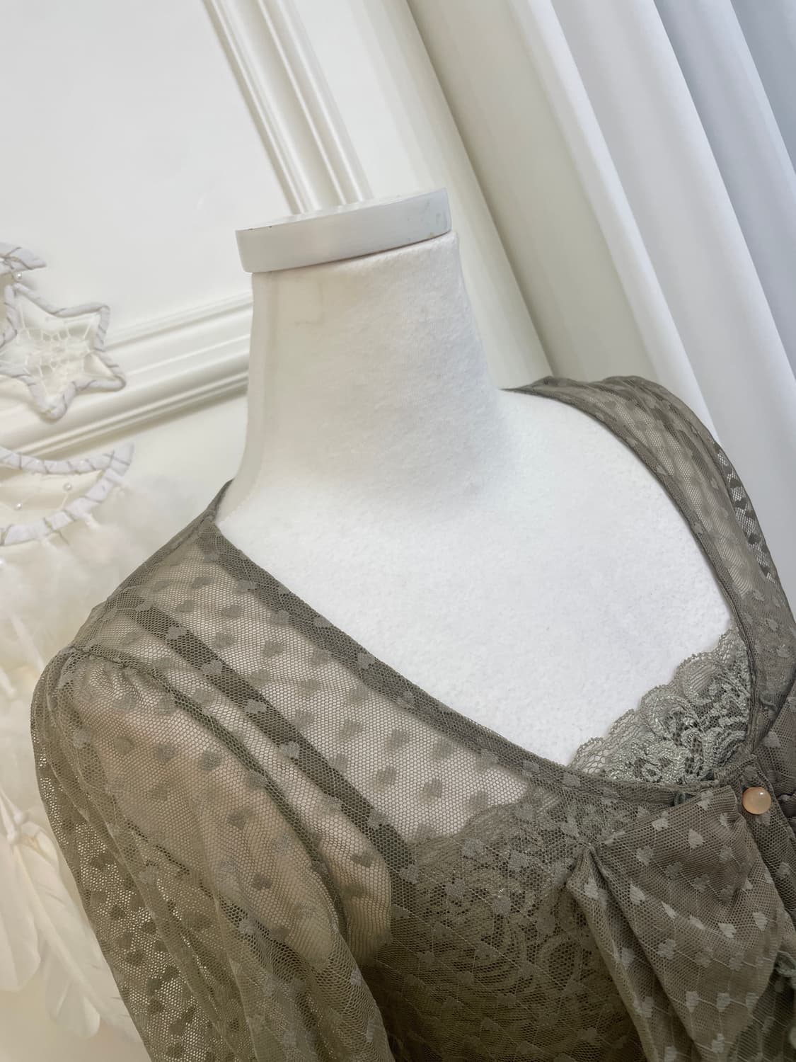 charcoal heart lace bow point top 상품이미지9
