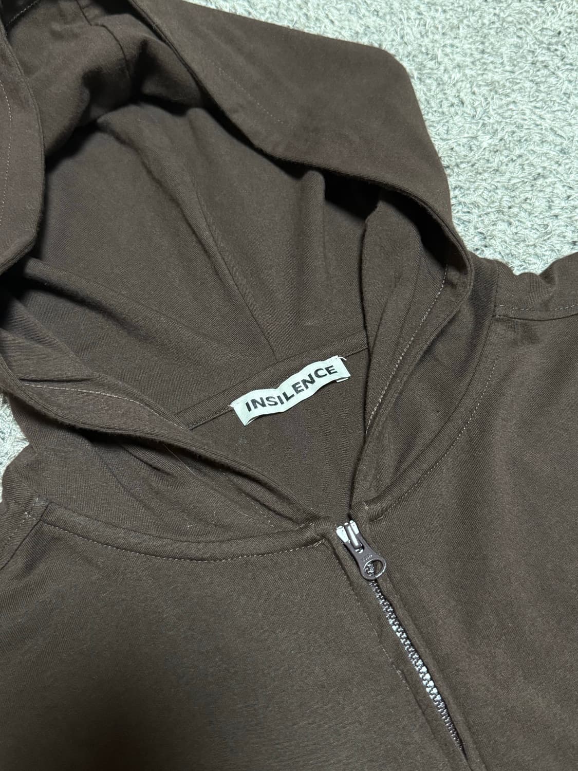 인사일런스 라이트웨이트 집업 후디 브라운 상품이미지2