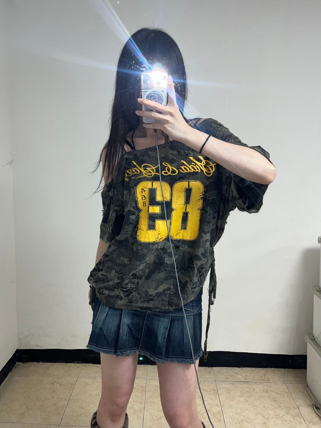 Y2K 카키 그런지 원숄더 티셔츠 상품이미지2
