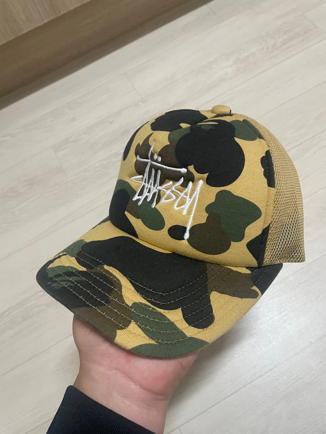 스투시 배이프 메쉬캡 상품이미지1