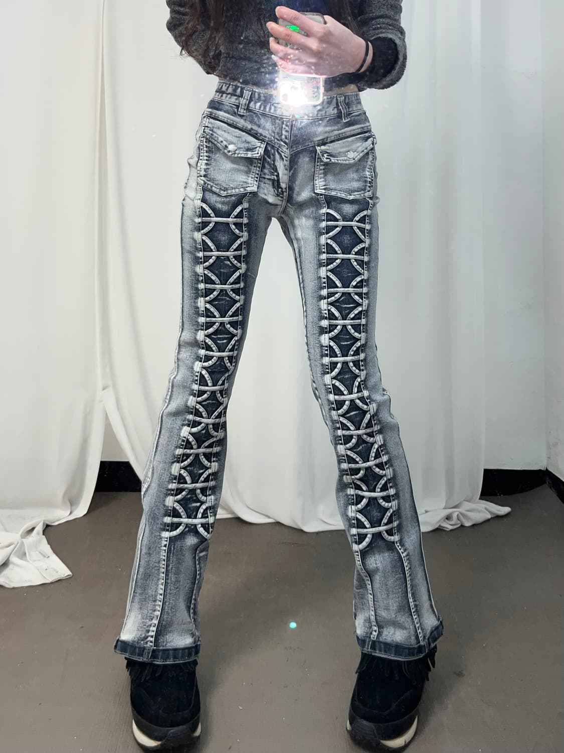 고딕 패턴 데님 부츠컷 상품이미지1