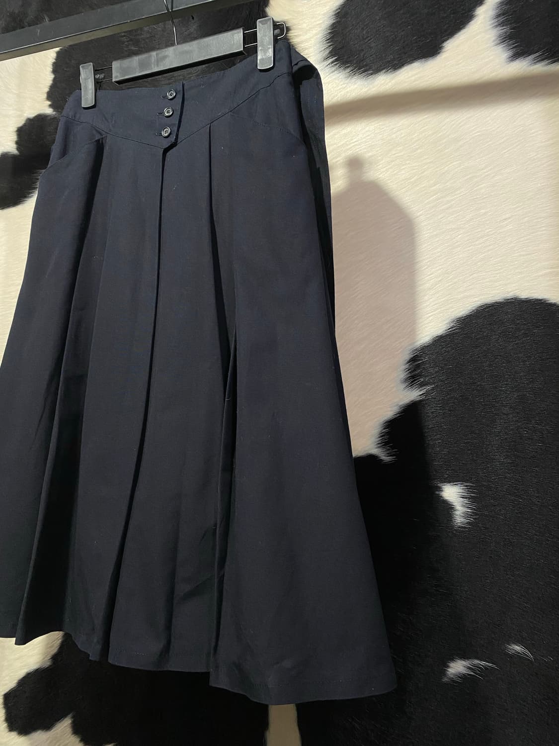 Christan Dior 쓰리버튼 타이디테일 플리츠 미디스커트 상품이미지4