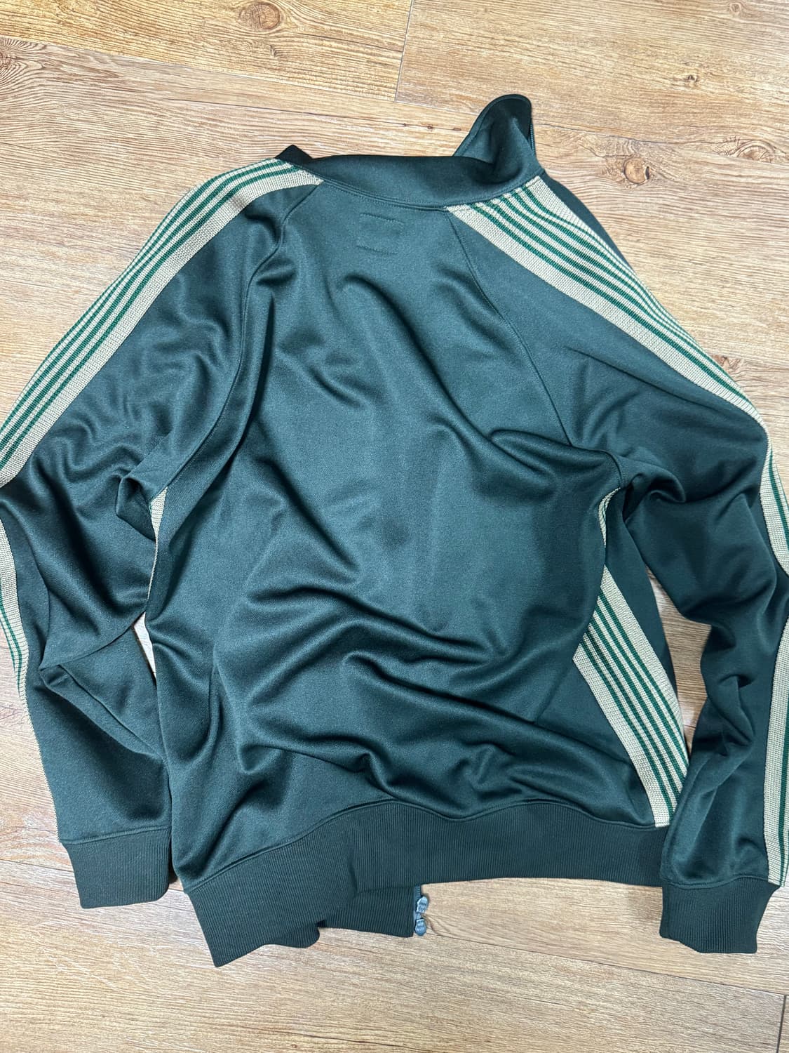 니들스 버터플라이 트랙 자켓 - 다크 그린 상품이미지3