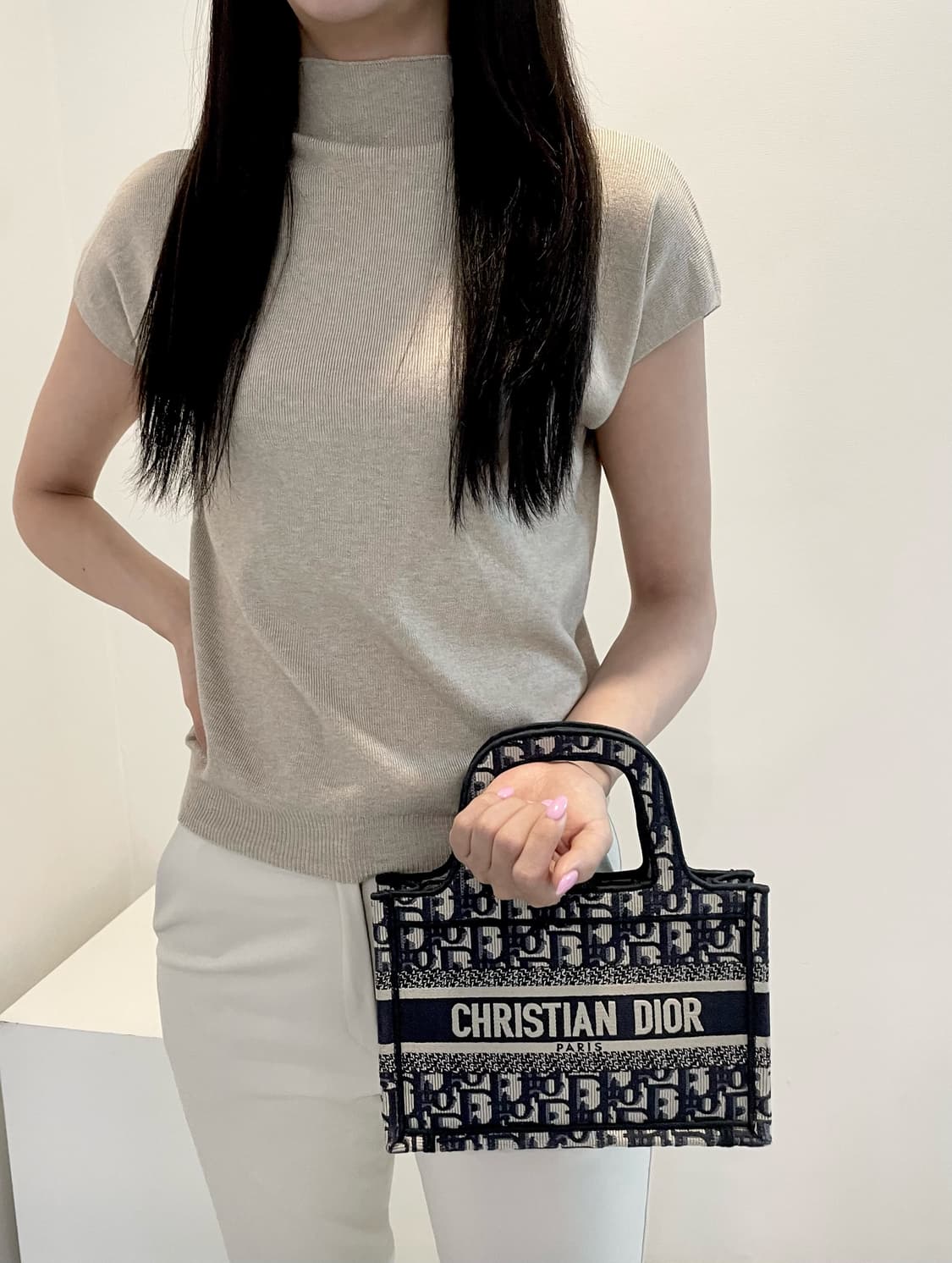 정품 디올 북토트 미니 (미사용 보관품) 상품이미지9