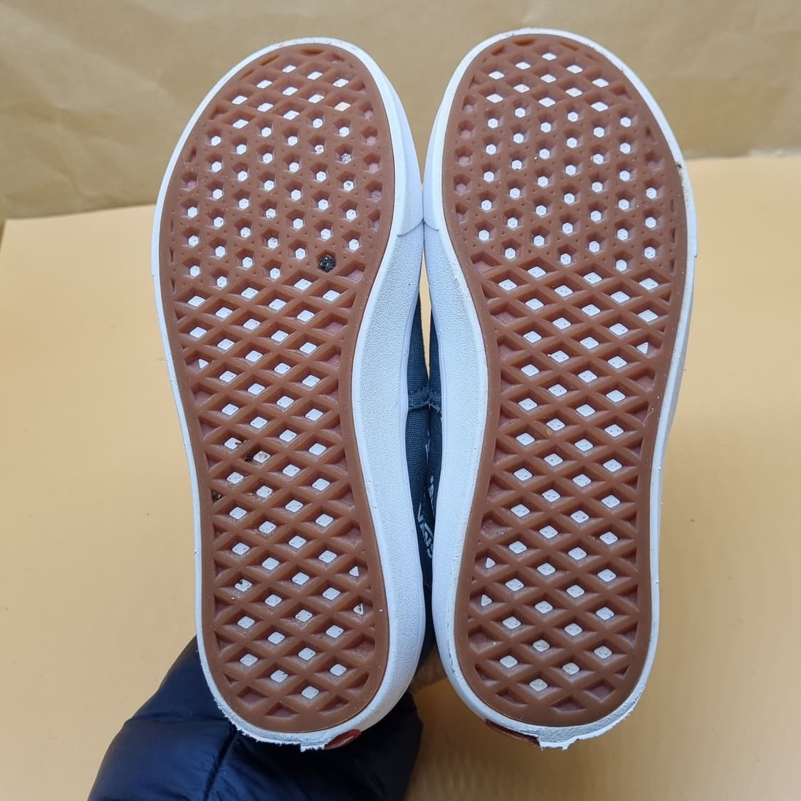 반스 컴피쿠시 로고 그린 스니커즈235. 상품이미지3