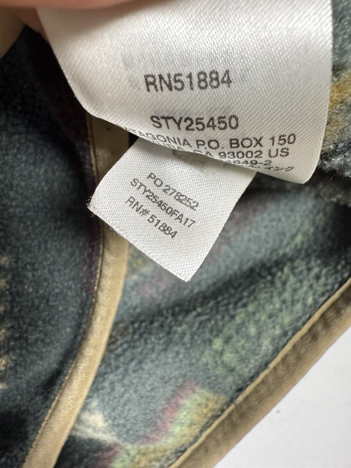 17FW 파타고니아 신칠라 스냅-T 그린/베이지 아즈텍 패턴 상품이미지5