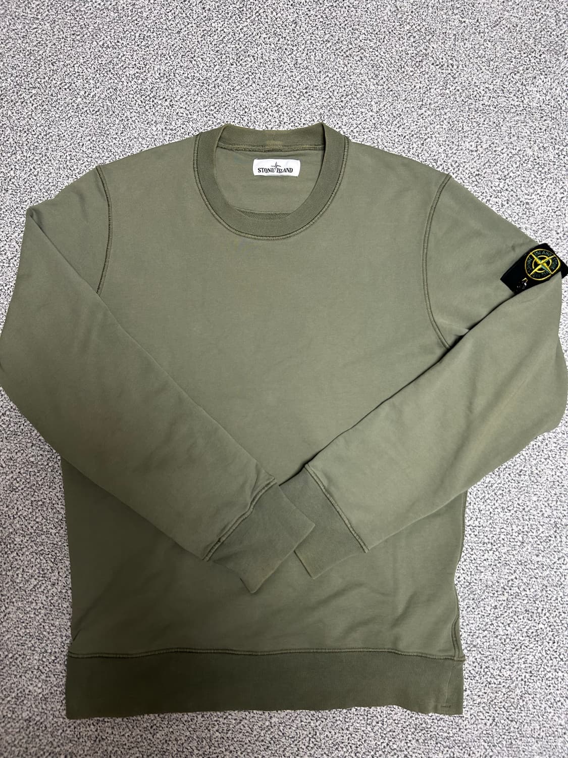 [택포/L] 20ss 스톤아일랜드 맨투맨 카키 상품이미지1