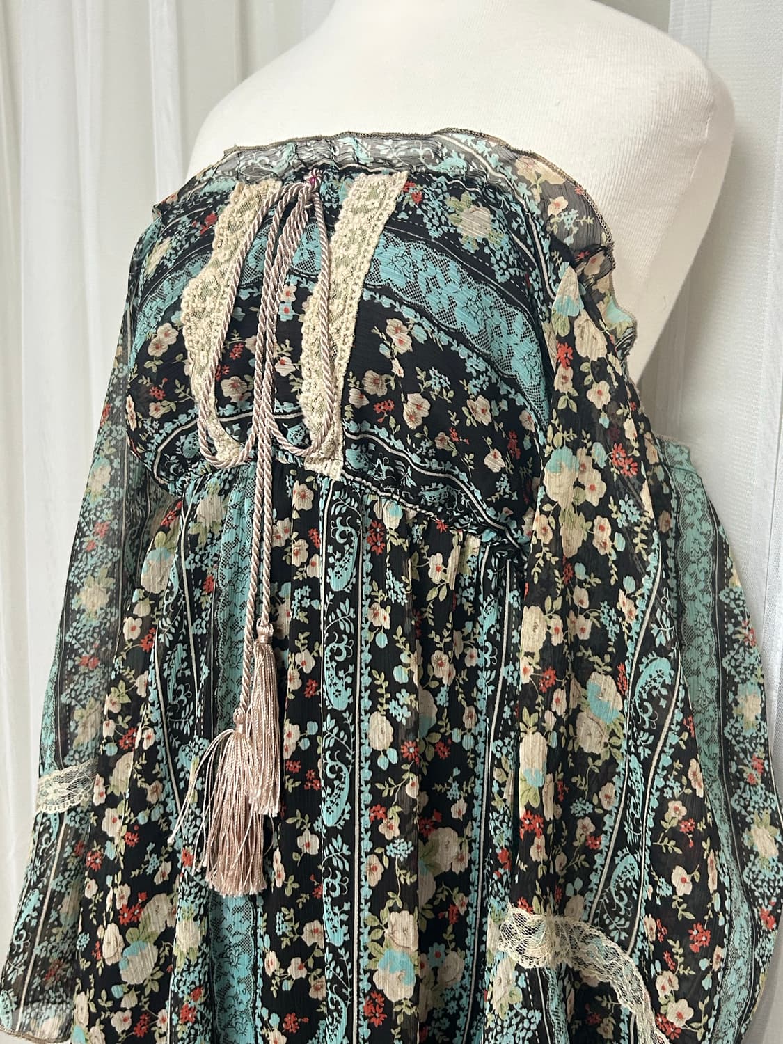 민트초코 플로럴 오프숄더 레이스 원피스 하구미 페어리 상품이미지2