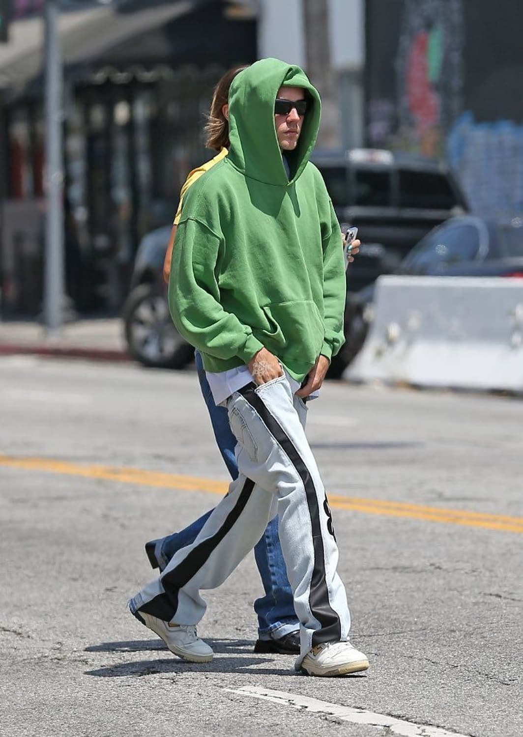 아킴보 후디 시그널 그린 상품이미지1