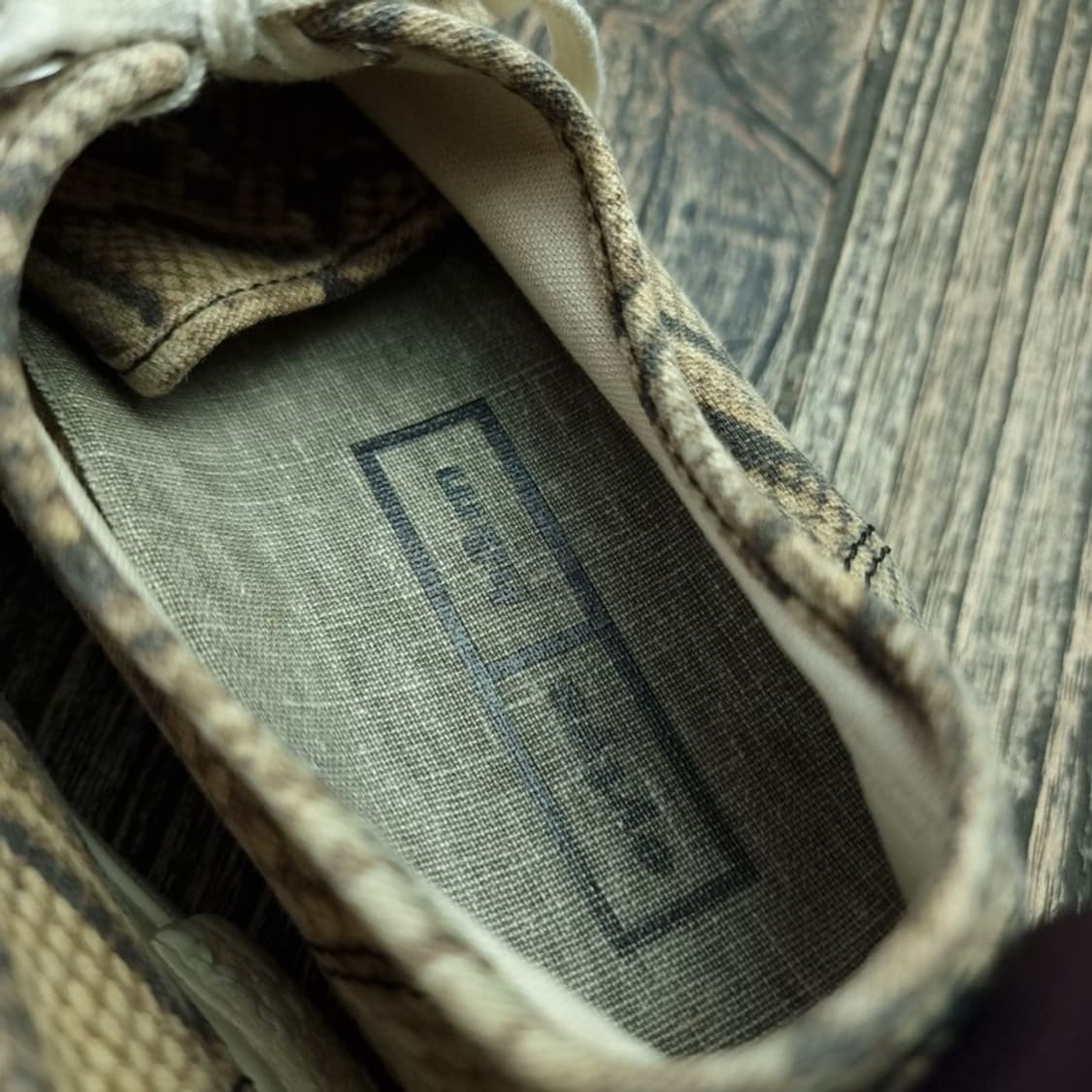 [에이치앤엠 X 이티스] 스네이크 스킨 파이톤 뱀피 스니커즈 M20152 상품이미지7