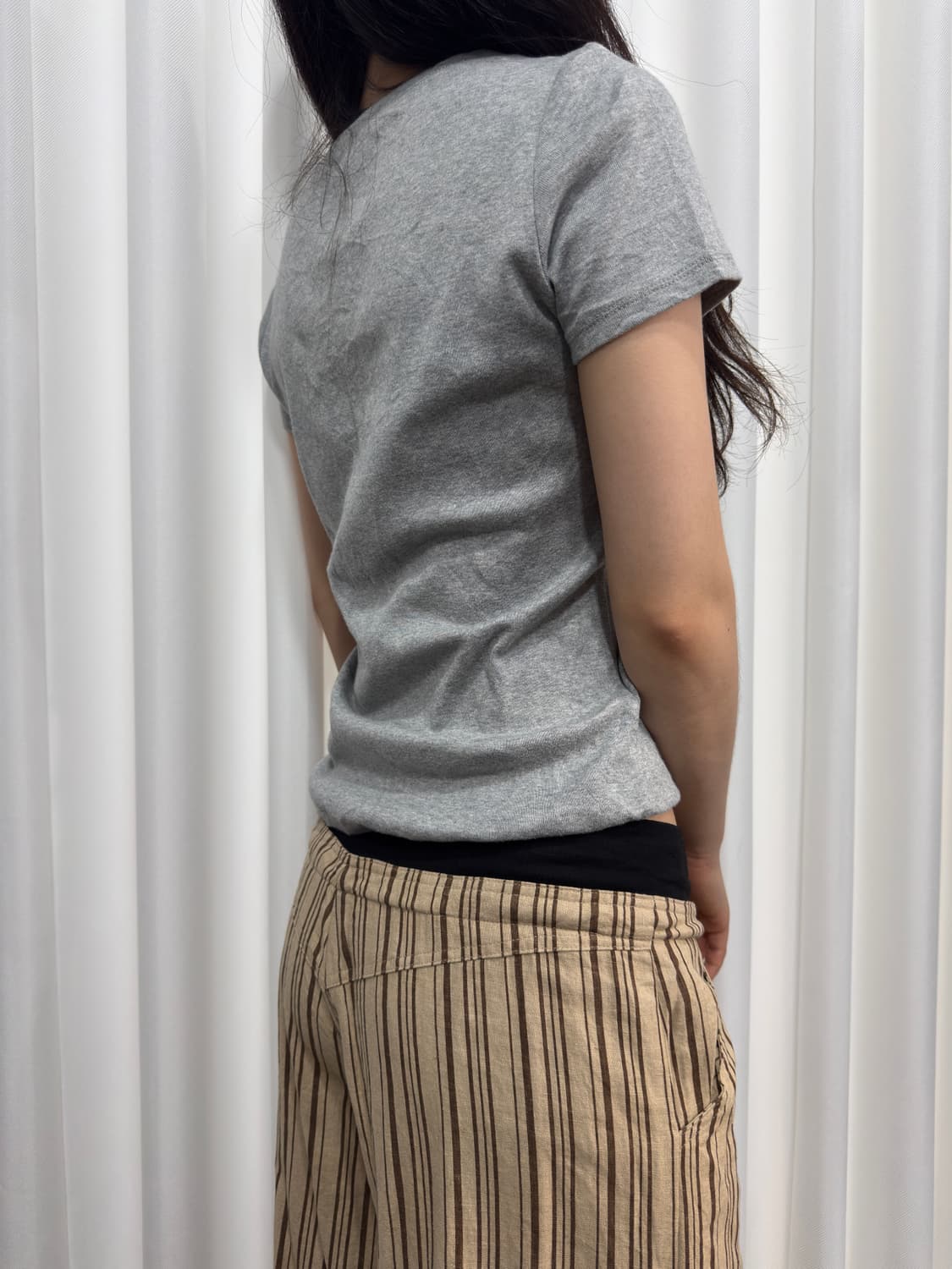 uniqlo button slim top 상품이미지3
