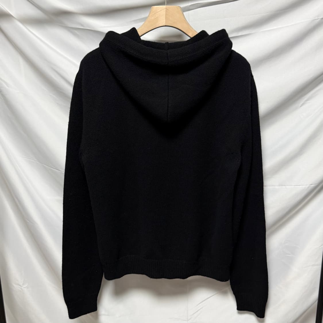 [S+급/L] 셀린느 트리옹프 울 캐시미어 후드집업 블랙 상품이미지4