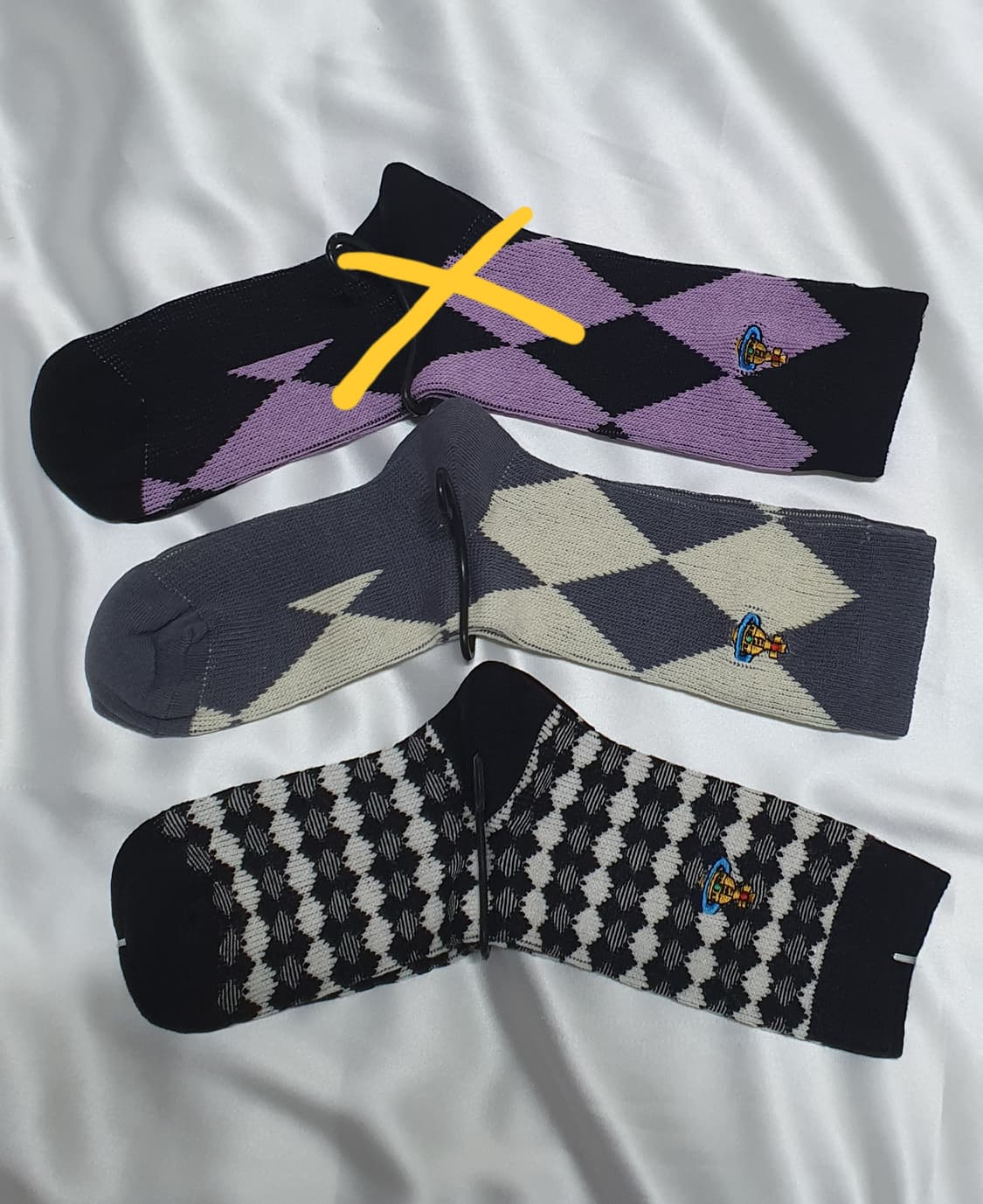 퍼플 그레이 크림 다이아투톤 아가일 체크 패턴 비비안웨스트우드 양말 상품이미지3