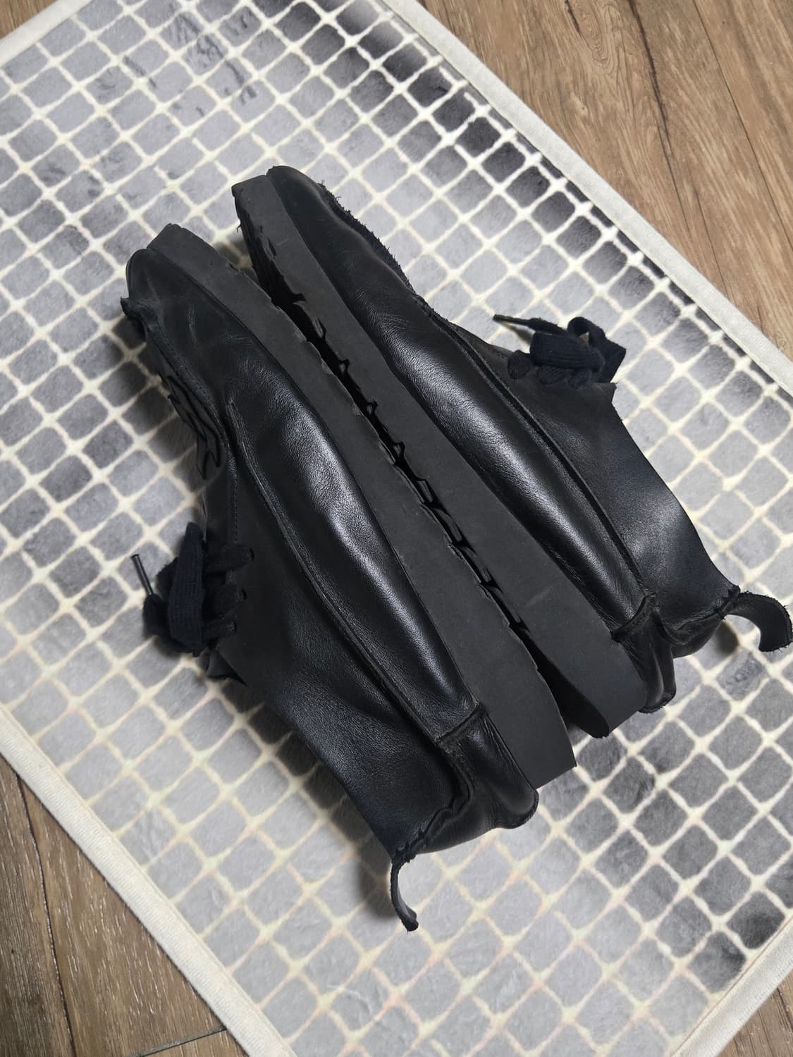 [3] 폴리테루 스티치드 왈라비 블랙 상품이미지5